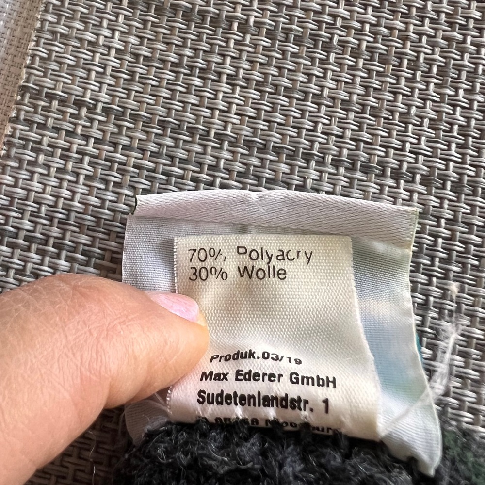 Knitted Sweater Jacket - Picture 3 of 3